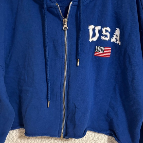 USA Cropped Zip Up - Picture 3 of 16